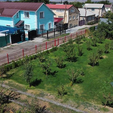 Guesthouse Alakol Karakol Dış mekan fotoğraf
