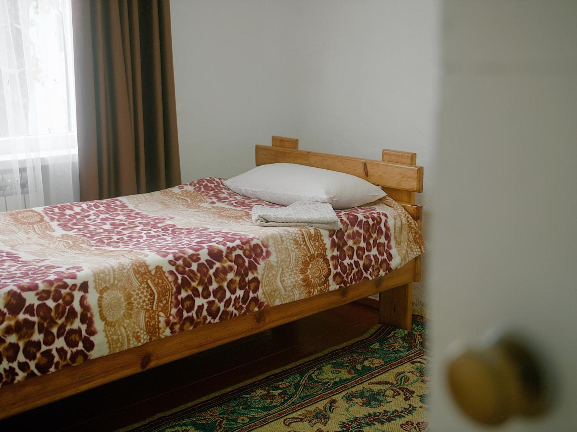 Guesthouse Alakol Karakol Dış mekan fotoğraf