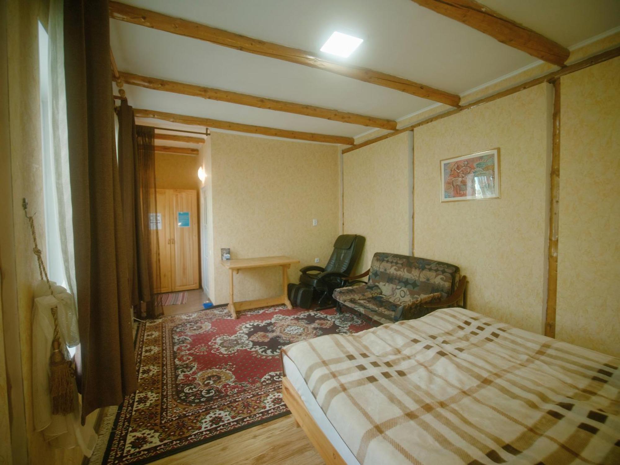 Guesthouse Alakol Karakol Dış mekan fotoğraf