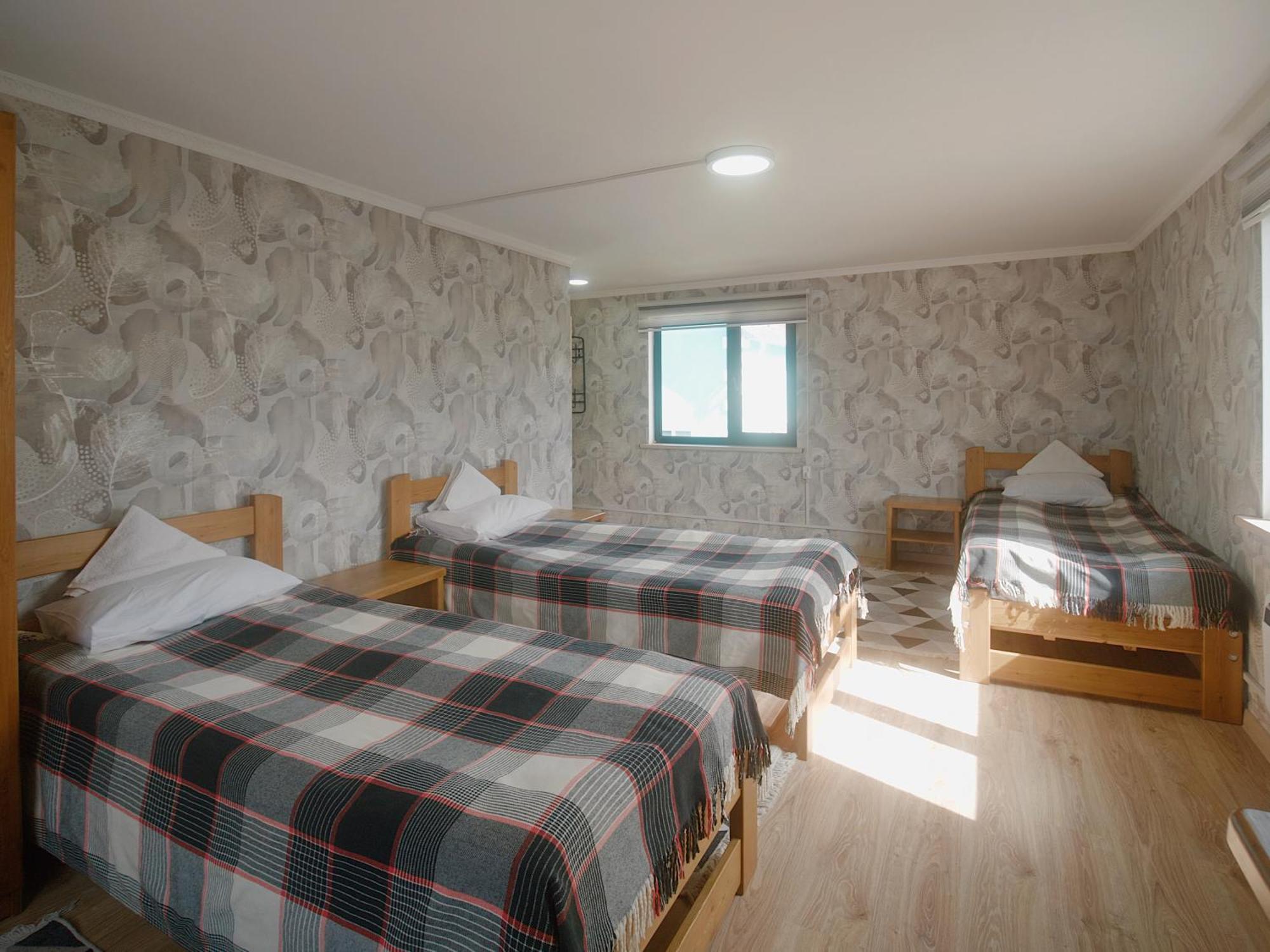 Guesthouse Alakol Karakol Dış mekan fotoğraf