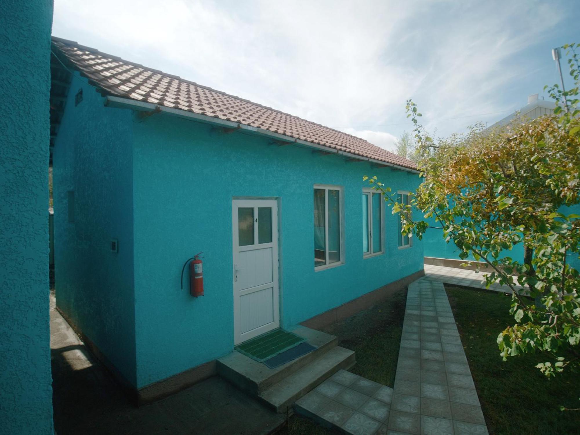 Guesthouse Alakol Karakol Dış mekan fotoğraf