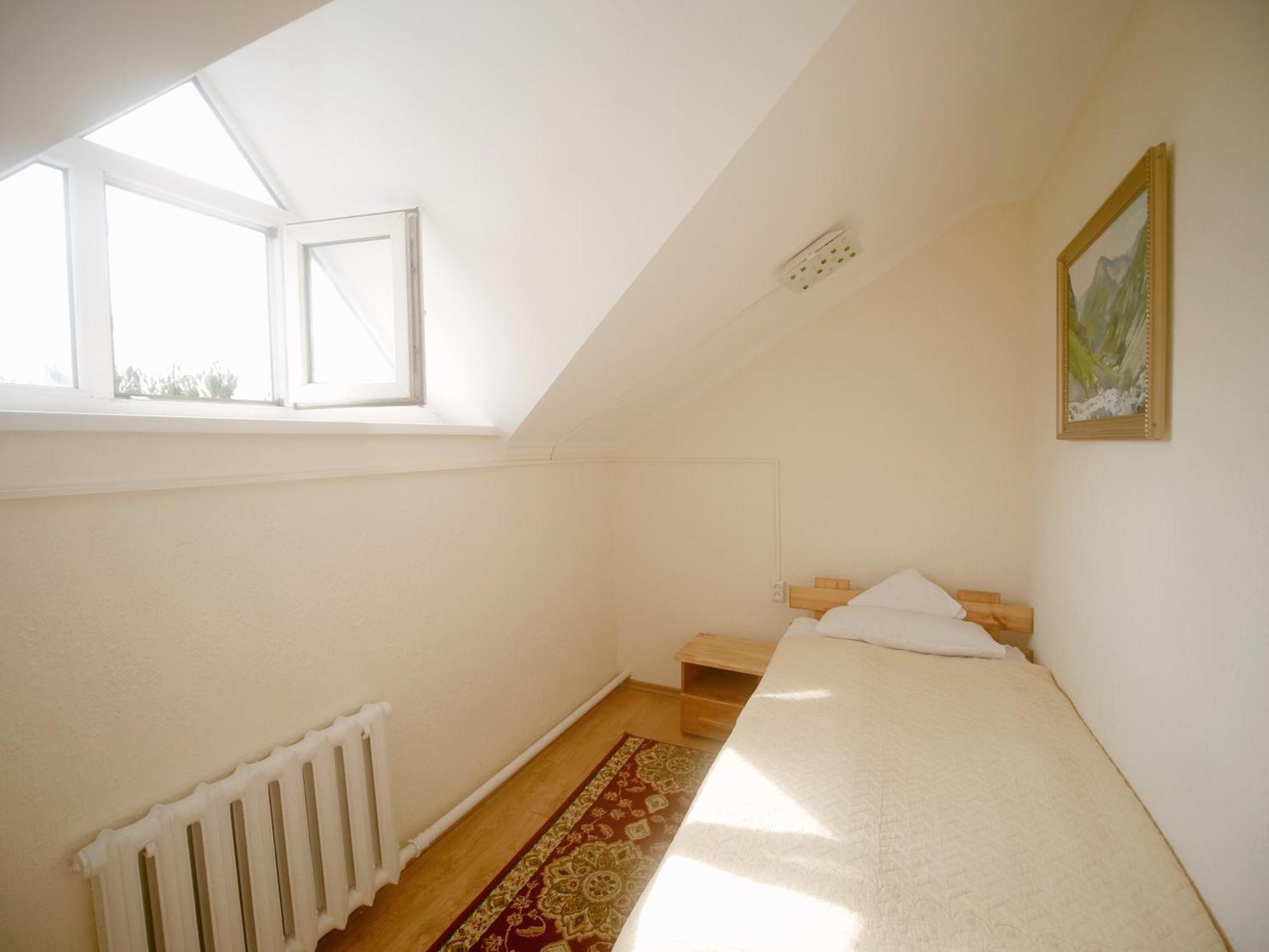 Guesthouse Alakol Karakol Dış mekan fotoğraf