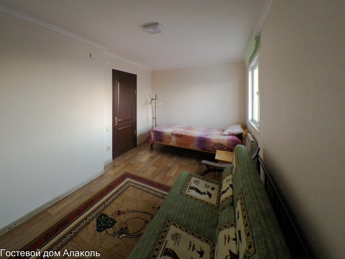 Guesthouse Alakol Karakol Dış mekan fotoğraf